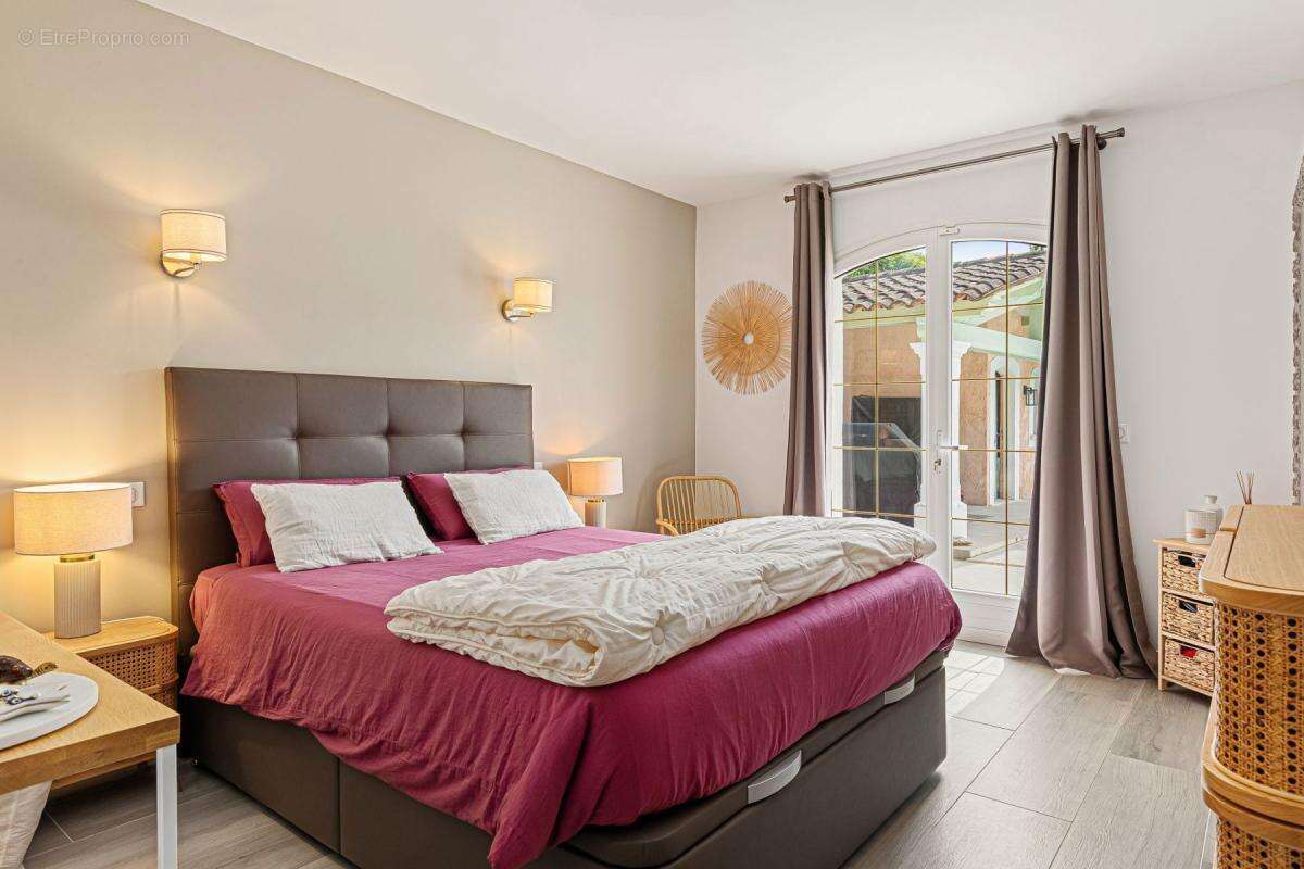 Maison à MOUANS-SARTOUX