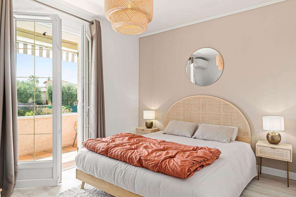 Maison à MOUANS-SARTOUX