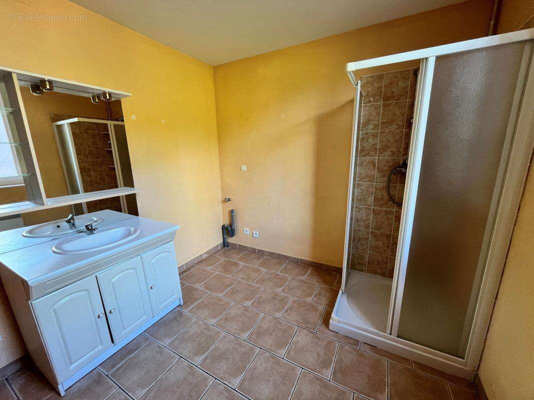 Appartement à RUOMS