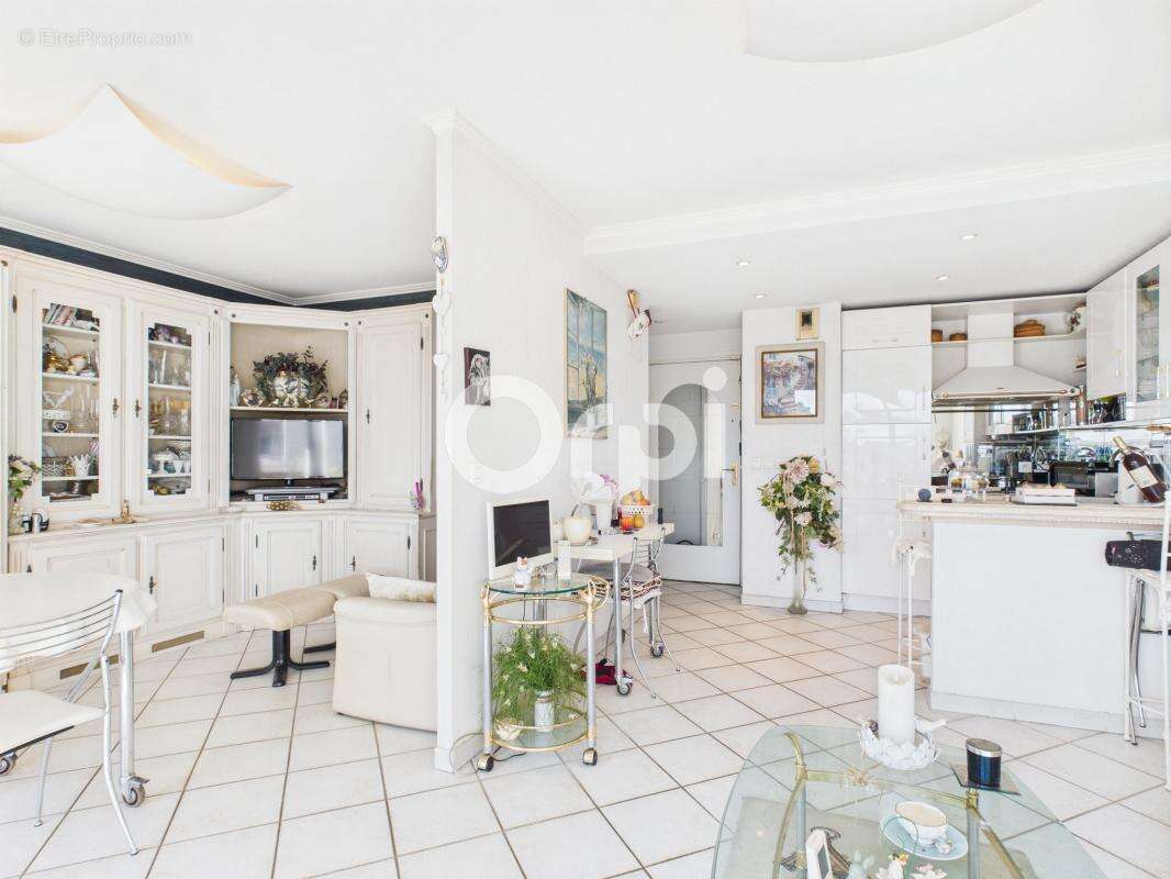 Appartement à MANDELIEU-LA-NAPOULE