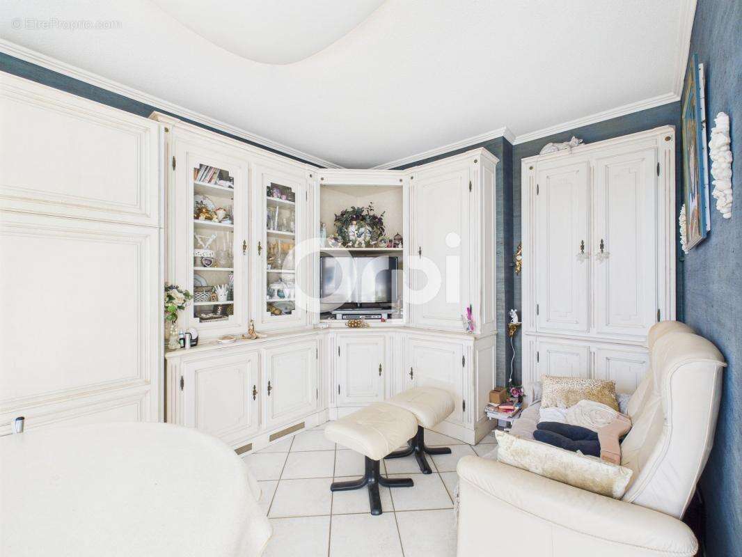 Appartement à MANDELIEU-LA-NAPOULE