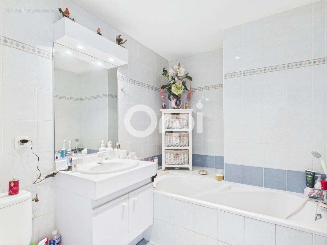 Appartement à MANDELIEU-LA-NAPOULE