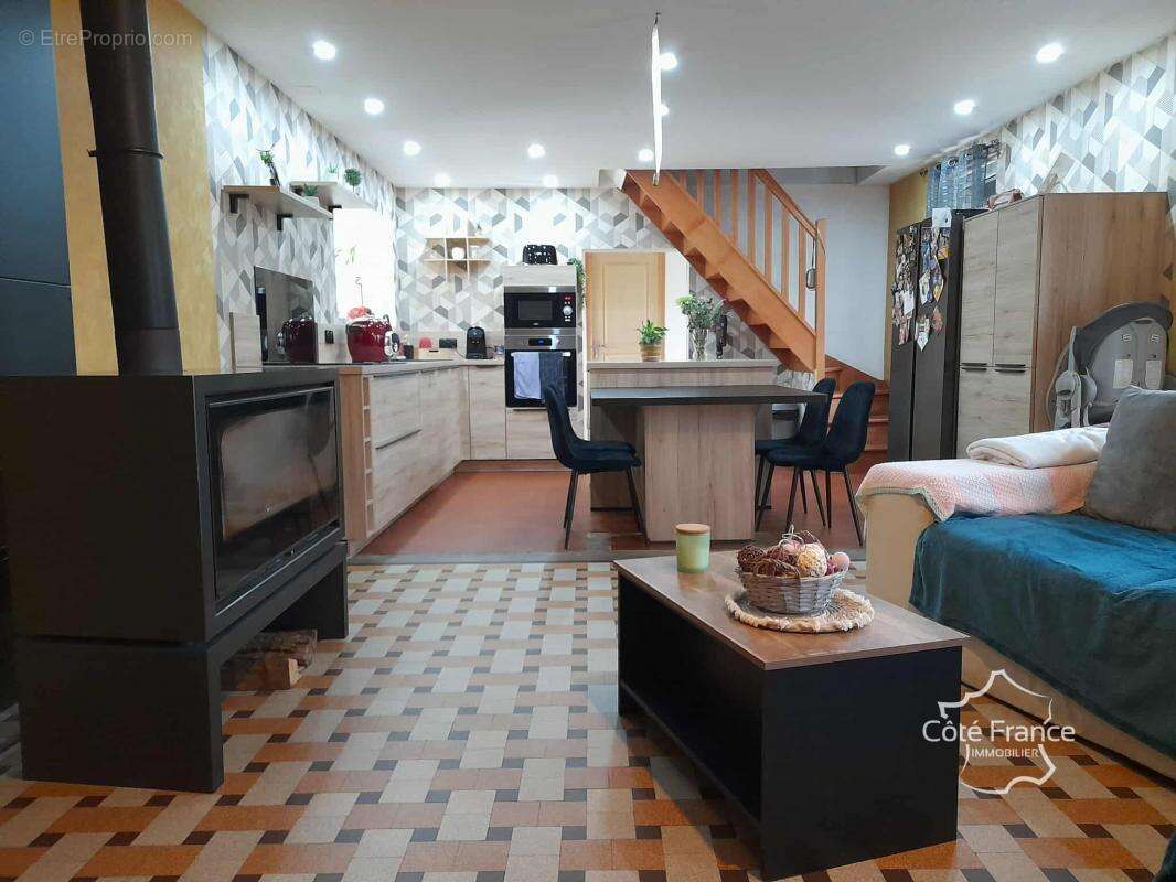 Maison à MARLY-GOMONT