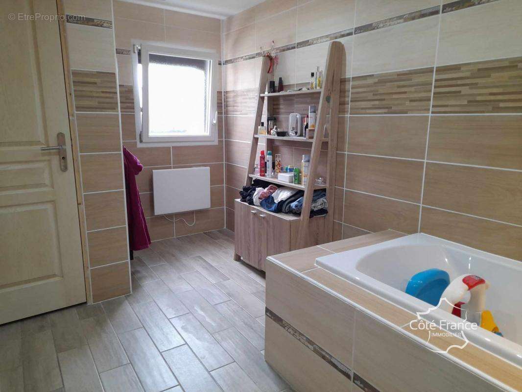 Maison à MARLY-GOMONT