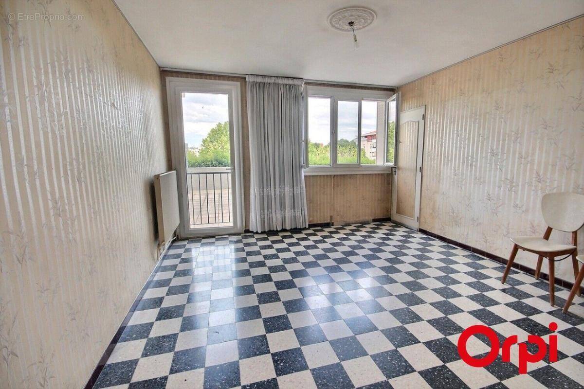 Appartement à MARSEILLE-11E