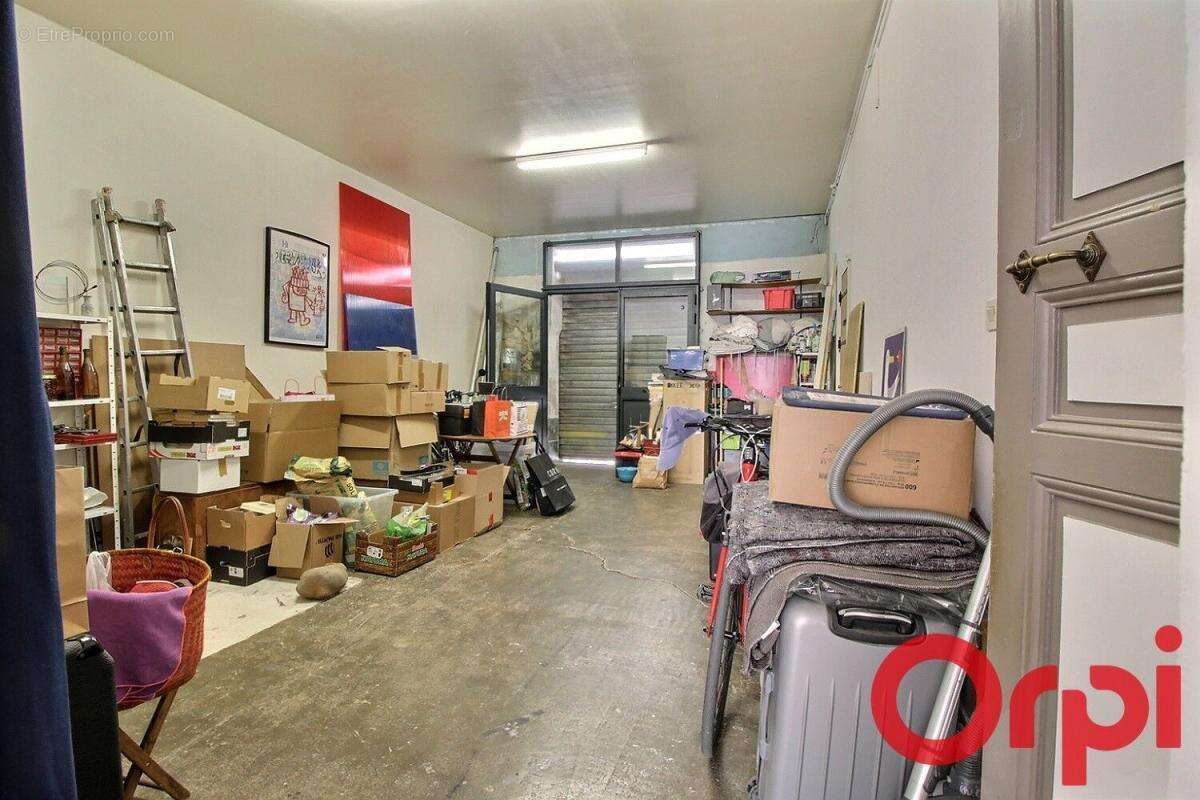 Commerce à MARSEILLE-5E