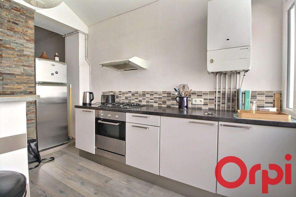 Commerce à MARSEILLE-5E