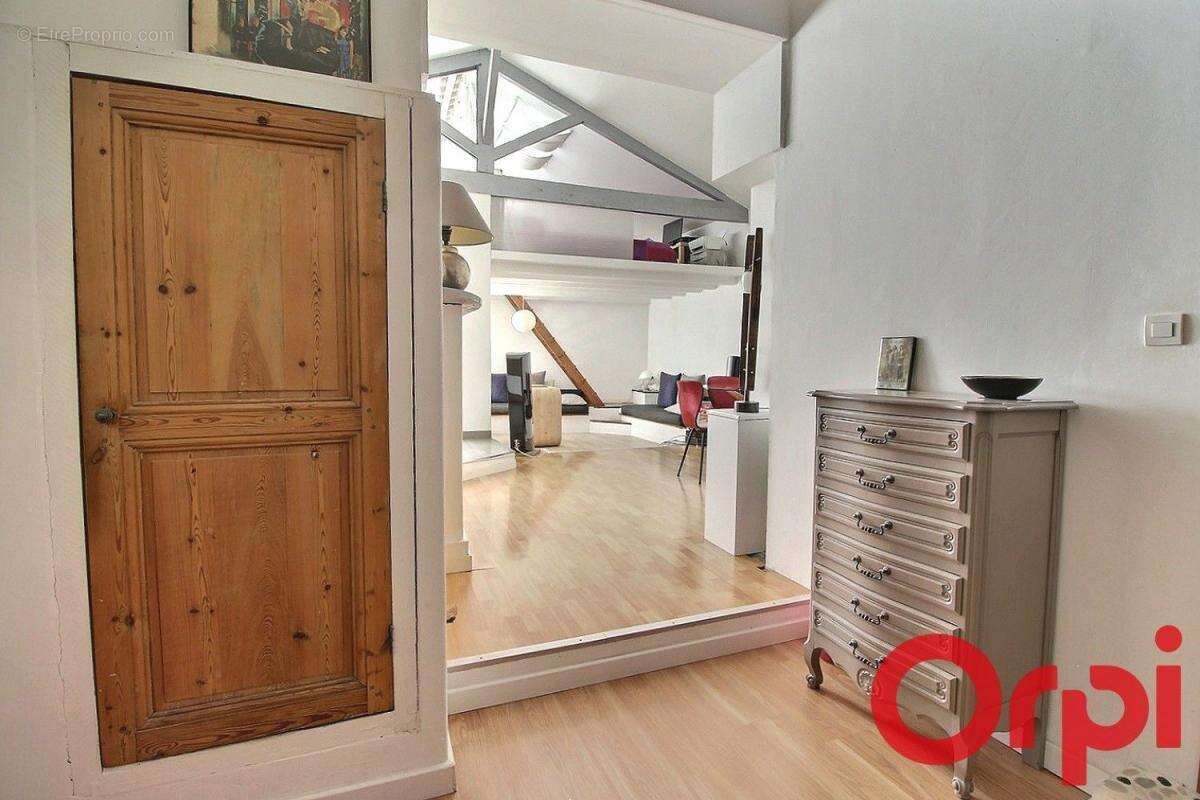 Commerce à MARSEILLE-5E