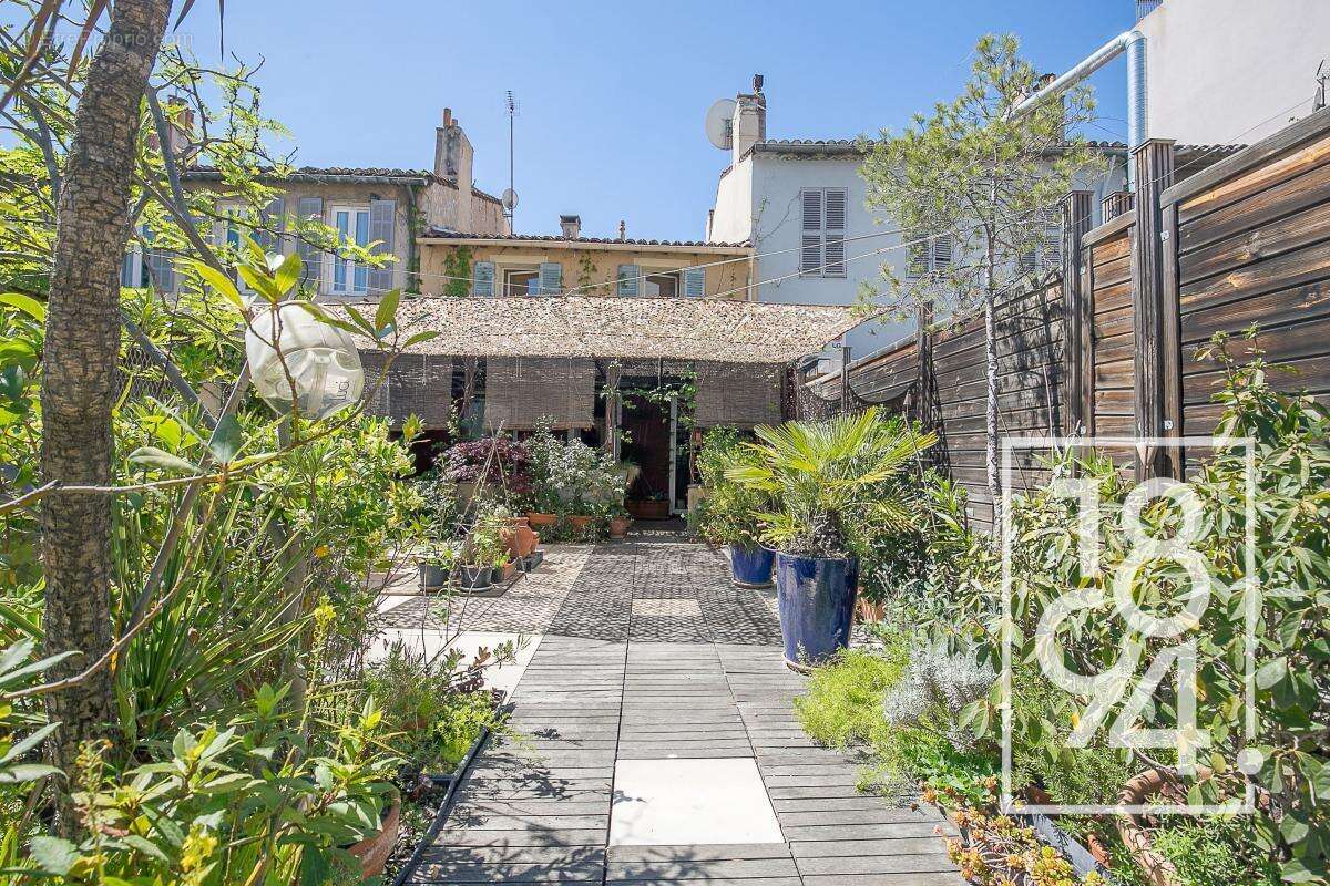 Appartement à MARSEILLE-10E