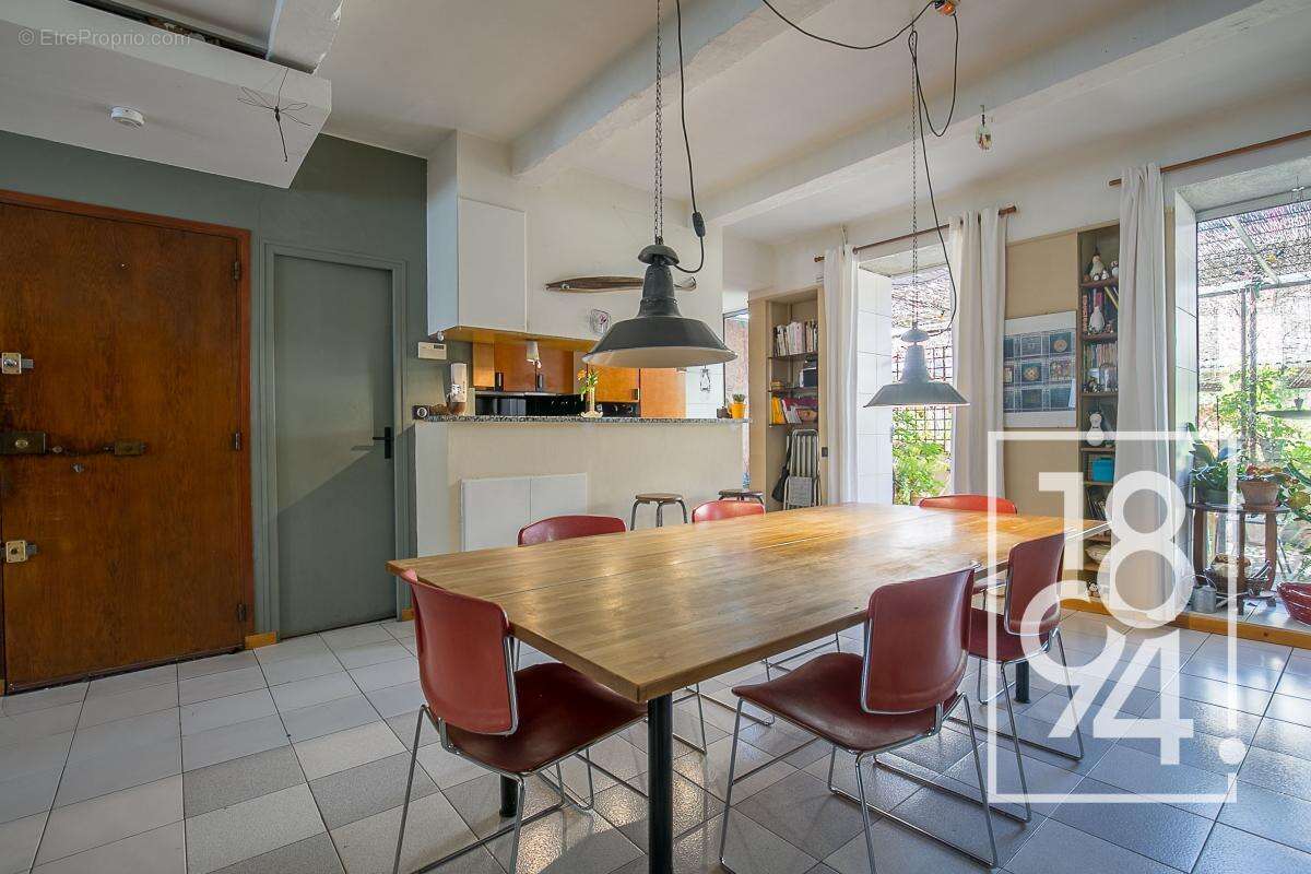 Appartement à MARSEILLE-10E