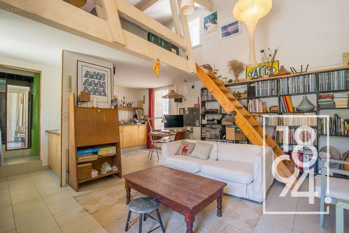 Appartement à MARSEILLE-10E