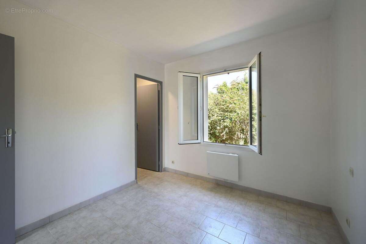 Maison à SAINT-CLEMENT-DES-BALEINES