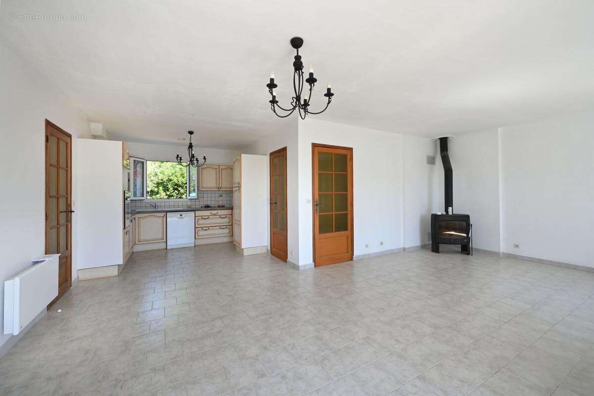 Maison à SAINT-CLEMENT-DES-BALEINES