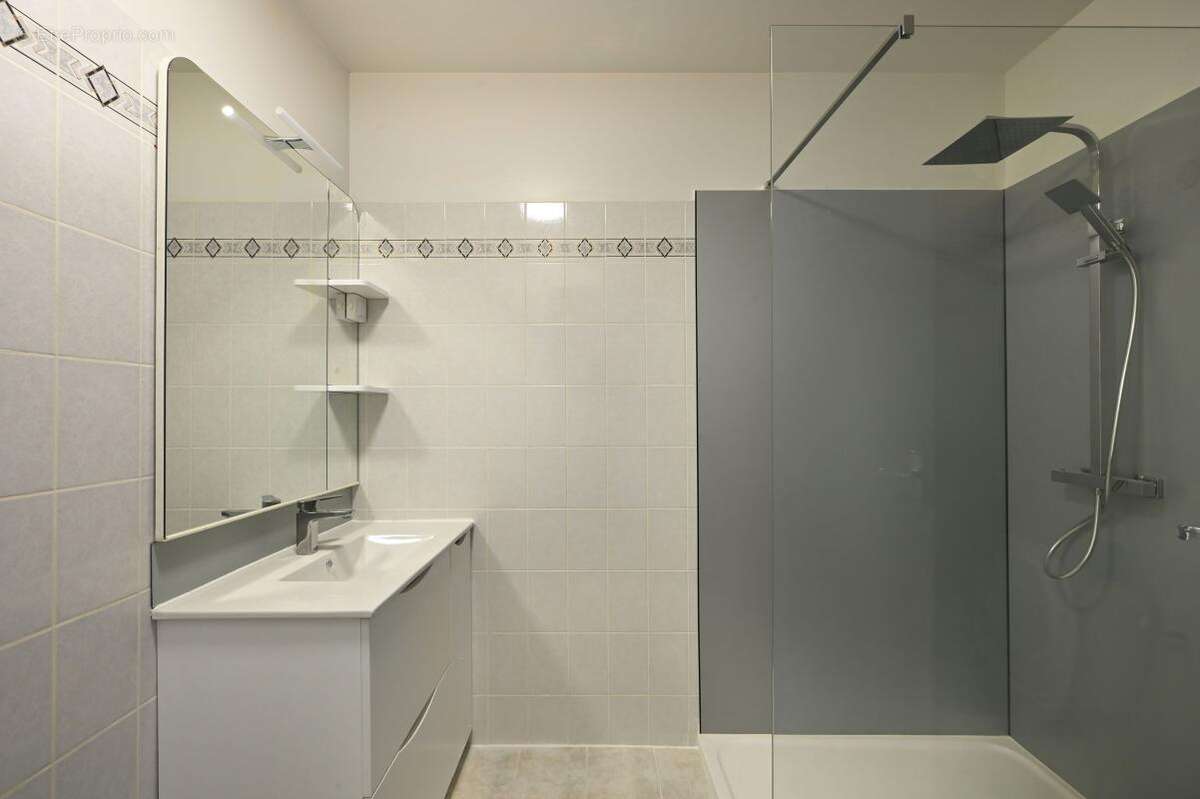 Maison à SAINT-CLEMENT-DES-BALEINES