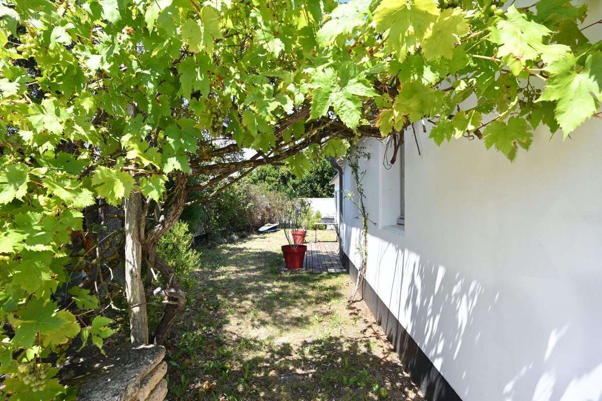 Maison à LES PORTES-EN-RE