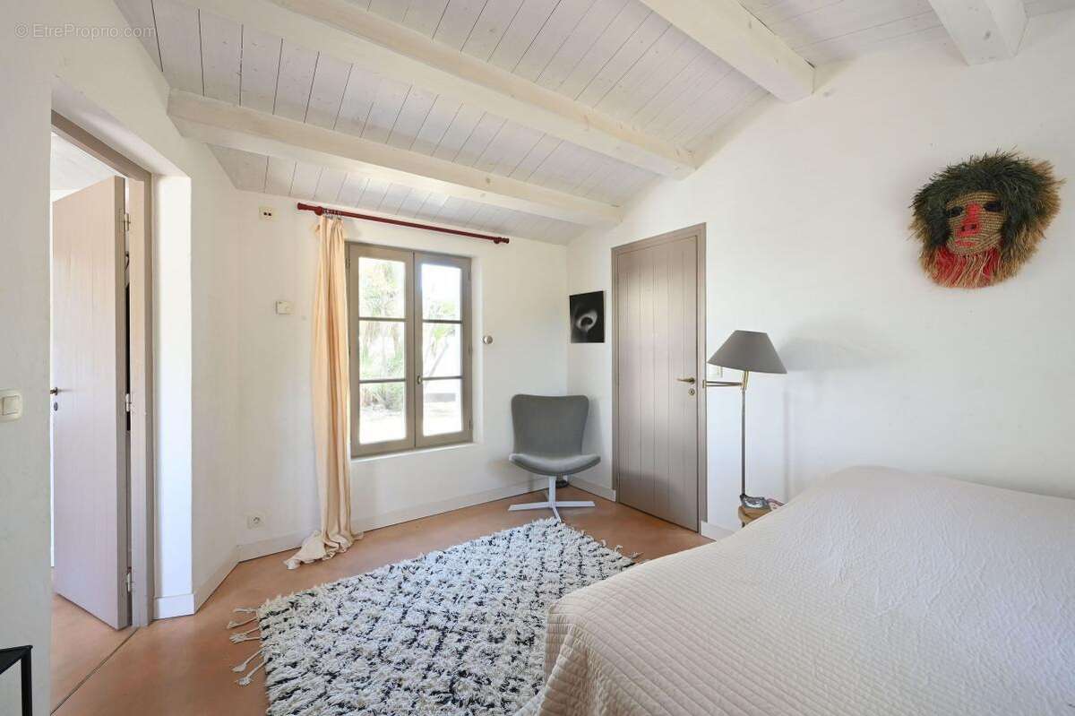 Maison à LES PORTES-EN-RE