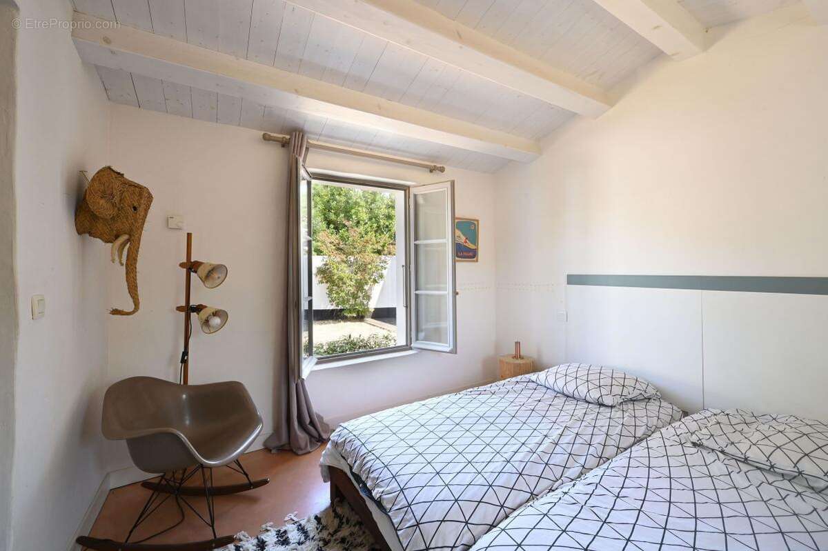 Maison à LES PORTES-EN-RE