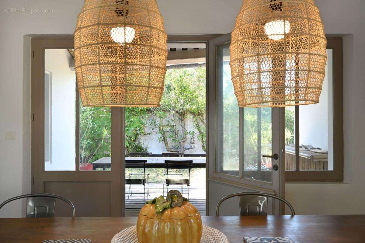 Maison à LES PORTES-EN-RE