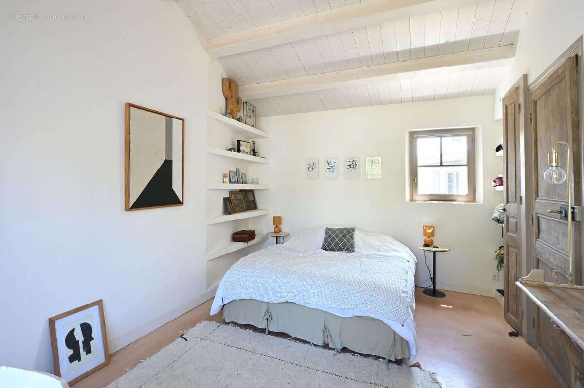 Maison à LES PORTES-EN-RE