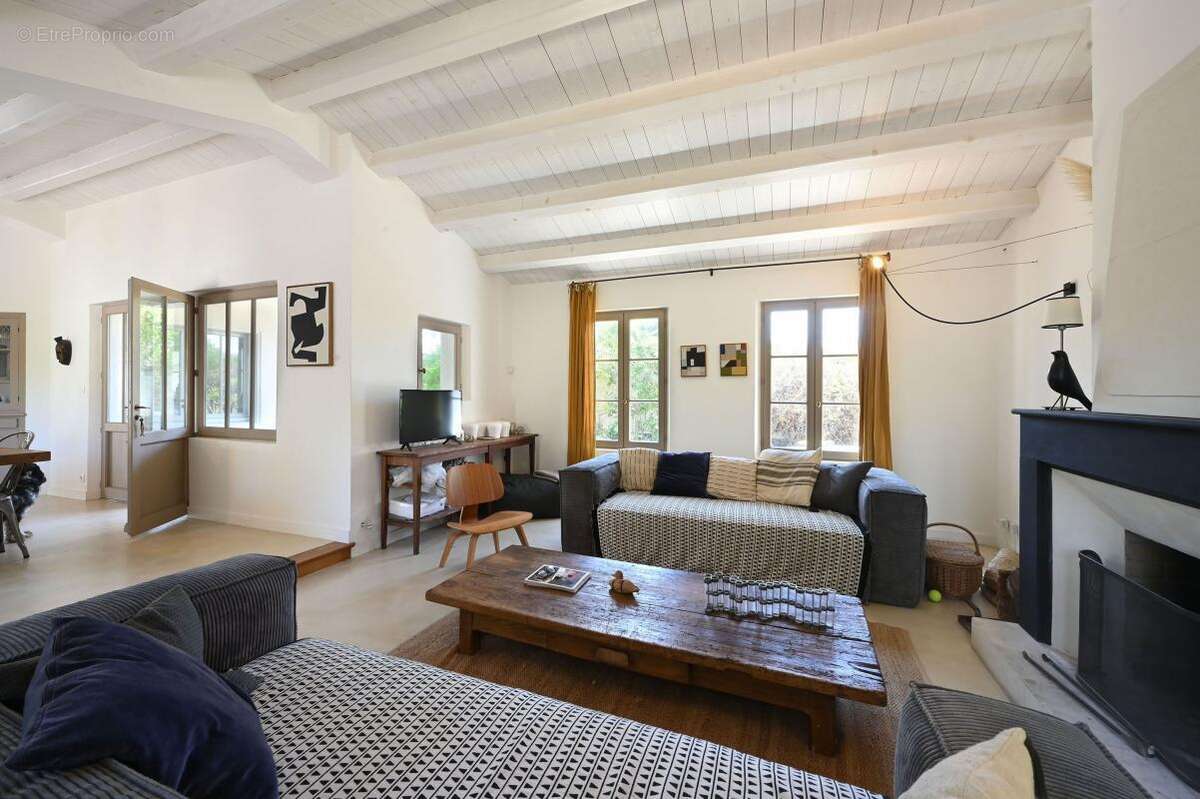 Maison à LES PORTES-EN-RE