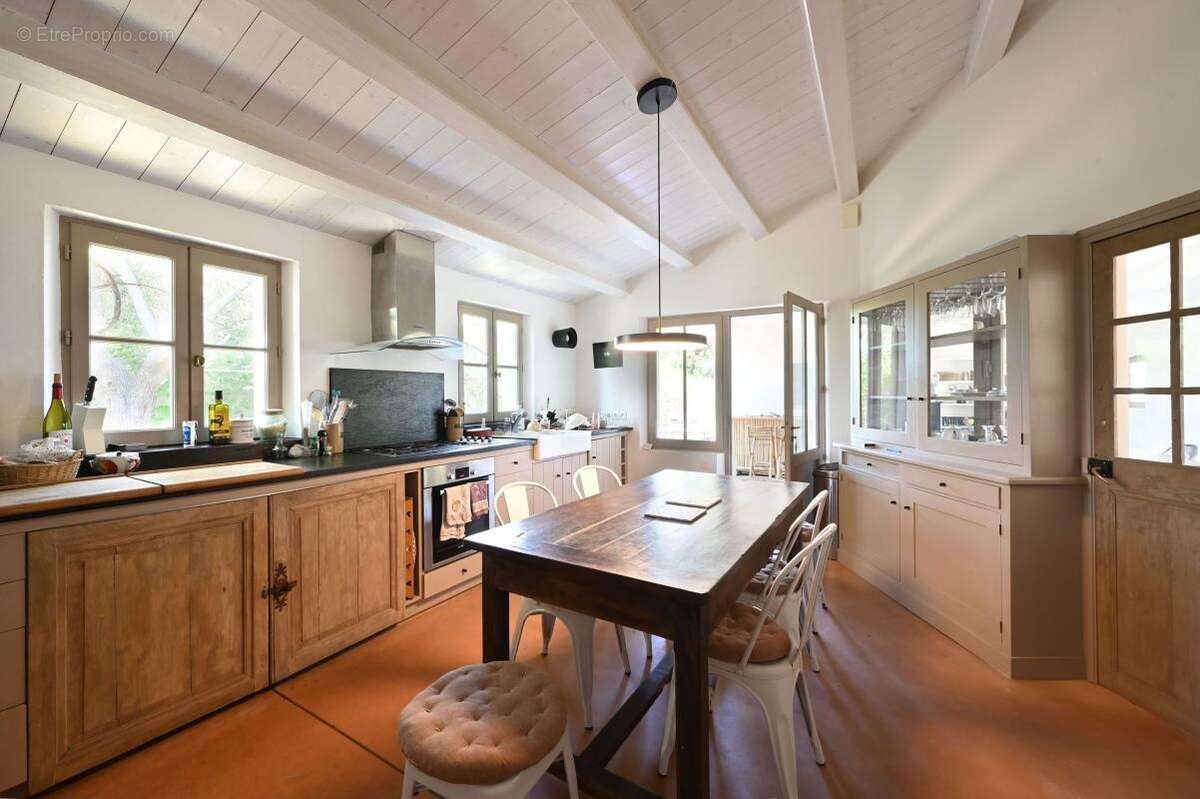 Maison à LES PORTES-EN-RE