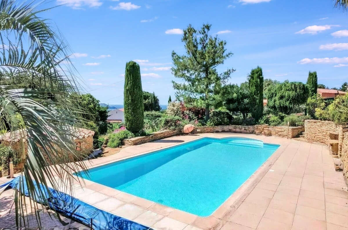 Maison à LA CADIERE-D'AZUR