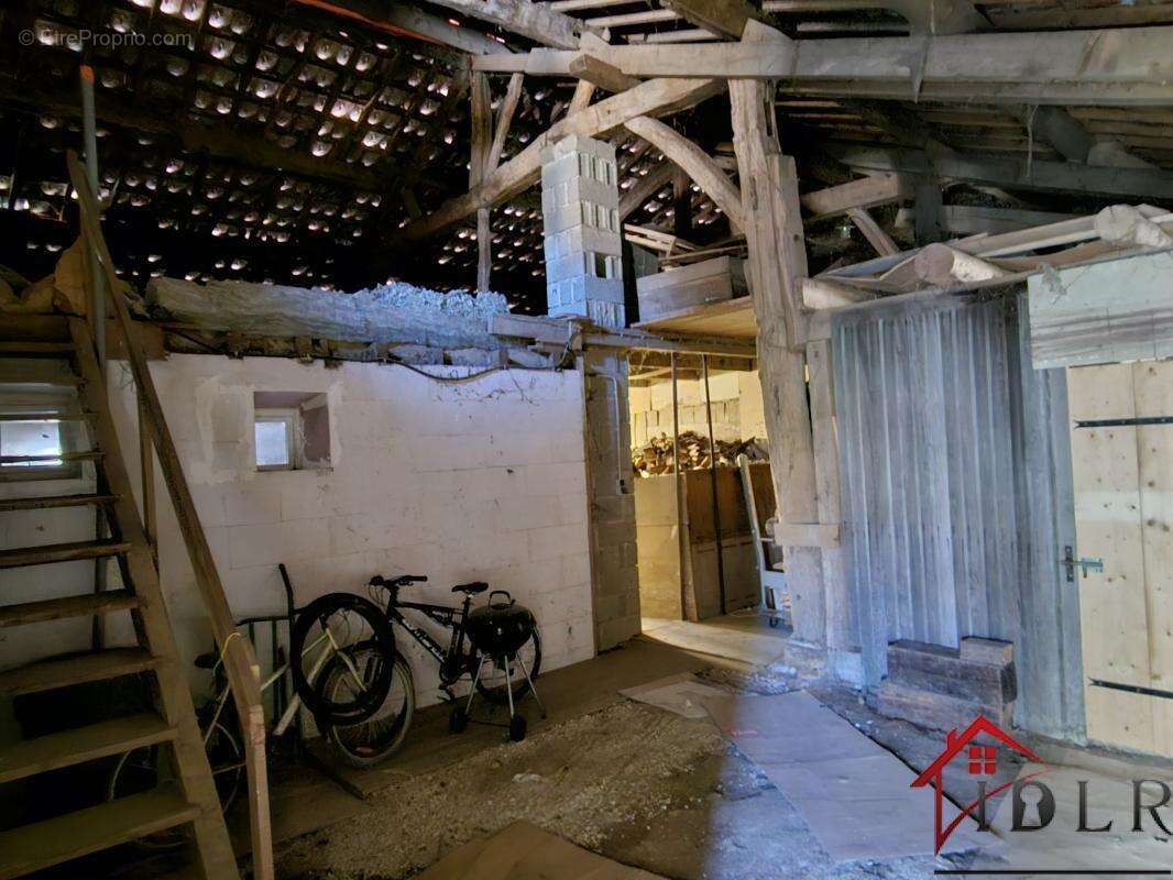 Maison à MORANCOURT