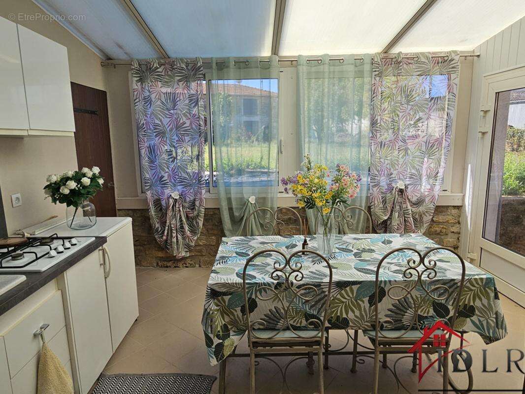 Maison à MORANCOURT