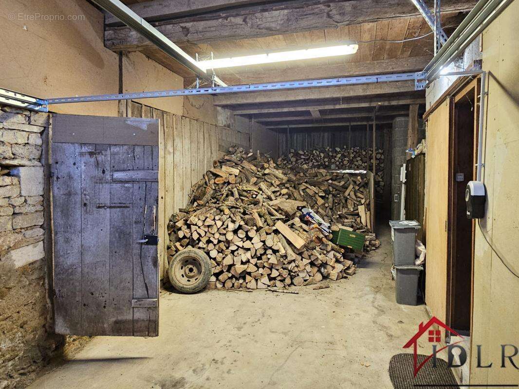 Maison à MORANCOURT