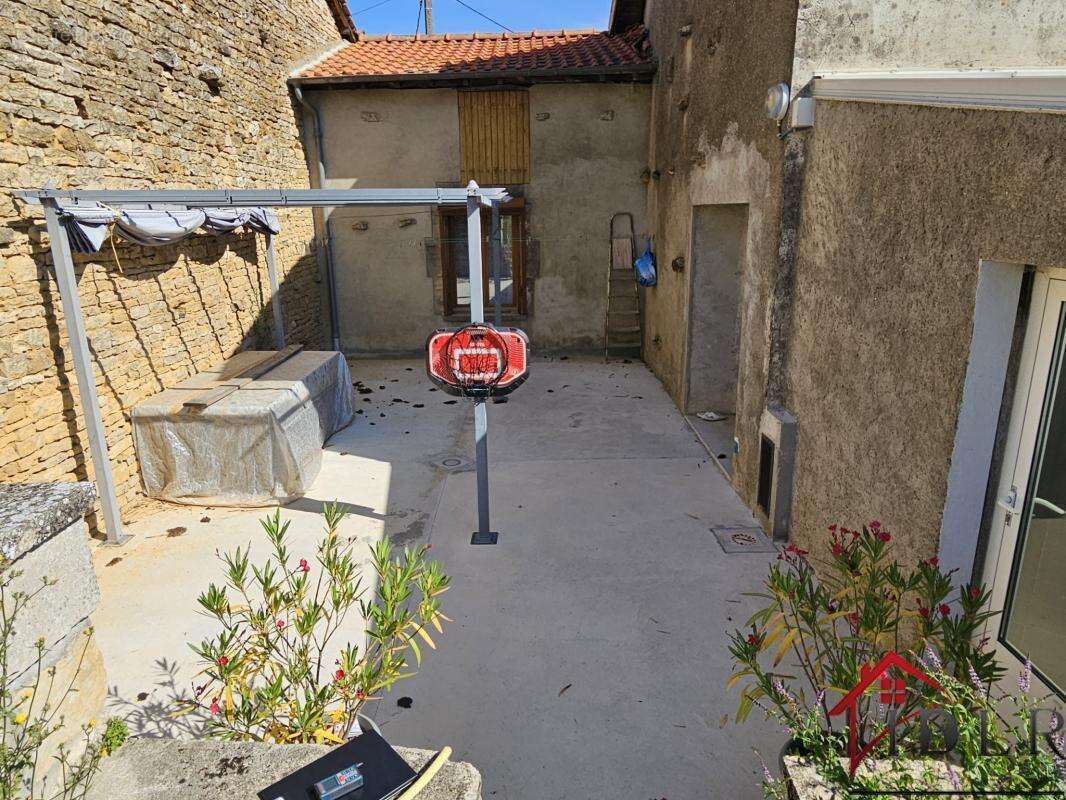 Maison à MORANCOURT