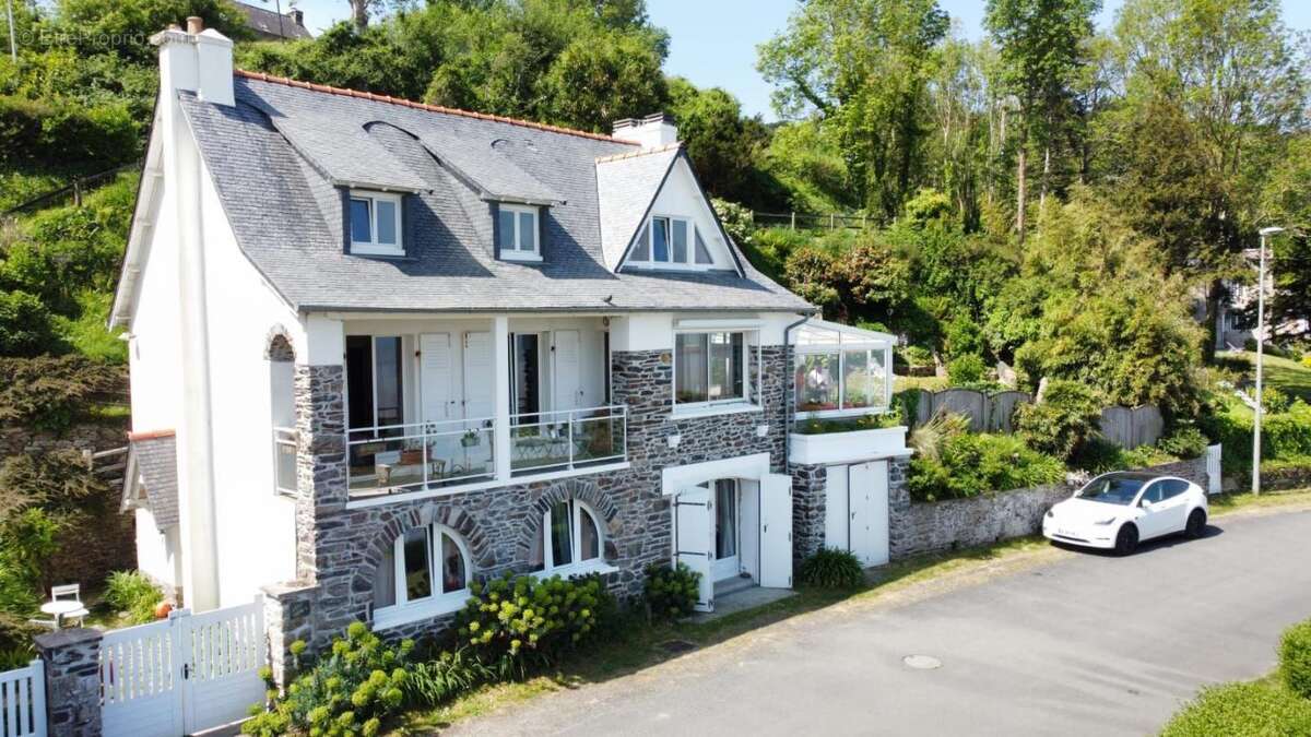 Maison à PLESTIN-LES-GREVES