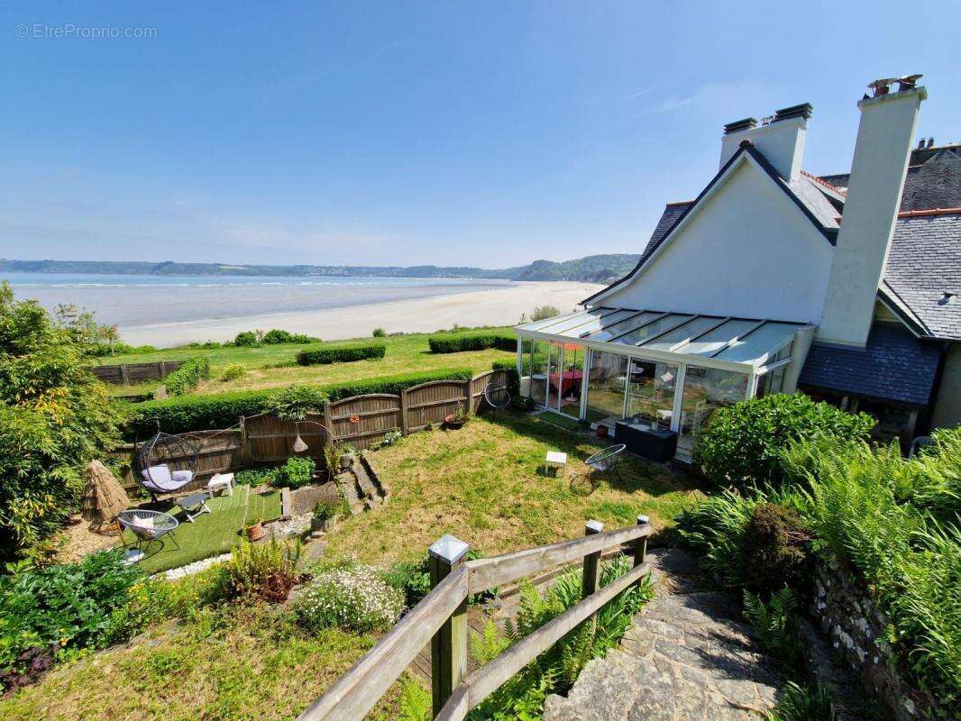 Maison à PLESTIN-LES-GREVES