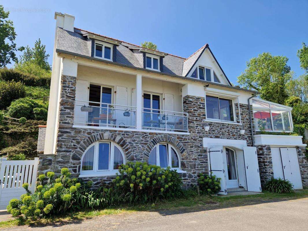 Maison à PLESTIN-LES-GREVES