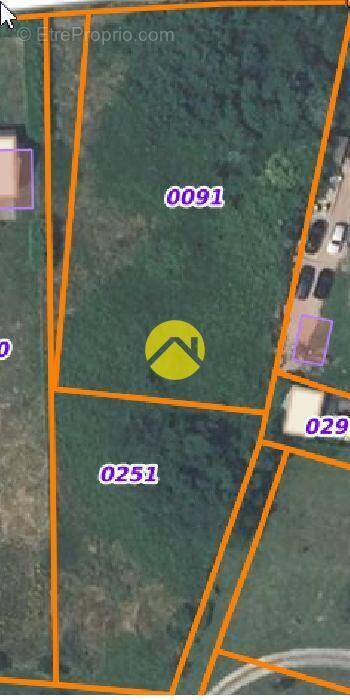 Terrain à LA GUERCHE-SUR-L&#039;AUBOIS