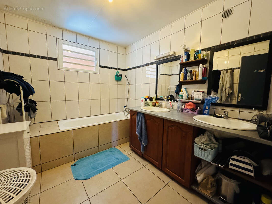 Maison à SAINT-JOSEPH