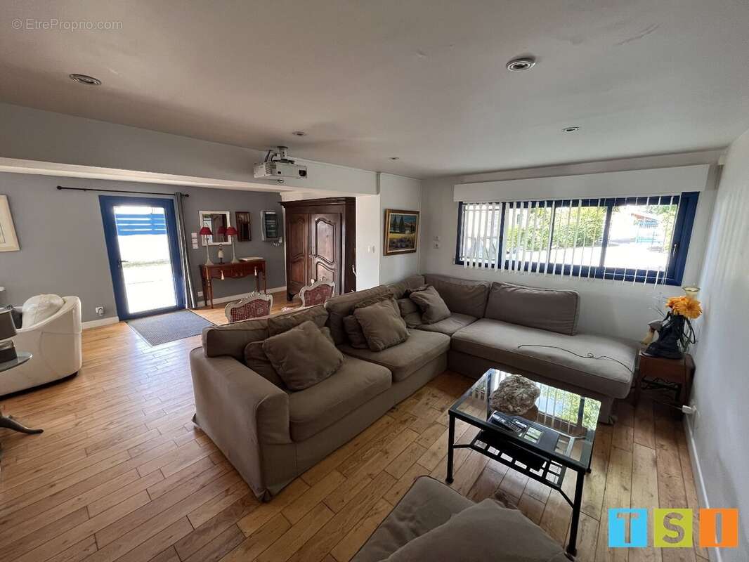 Maison à POINTIS-DE-RIVIERE