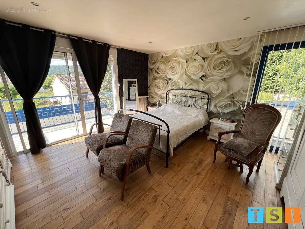 Maison à POINTIS-DE-RIVIERE