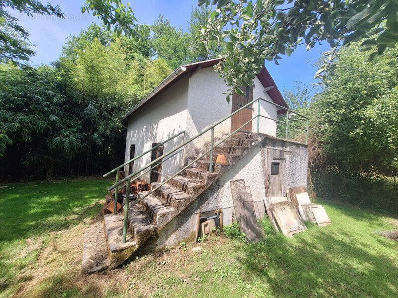 Maison à GAGNAC-SUR-CERE