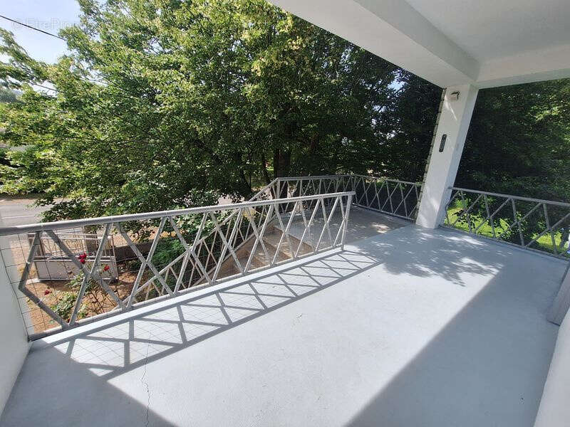 Maison à GAGNAC-SUR-CERE