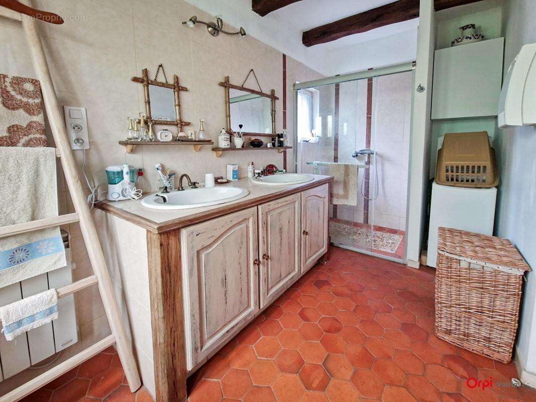 Maison à SAINT-HILAIRE-LES-ANDRESIS