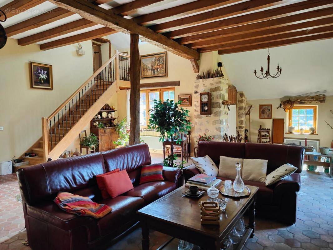 Maison à SAINT-HILAIRE-LES-ANDRESIS