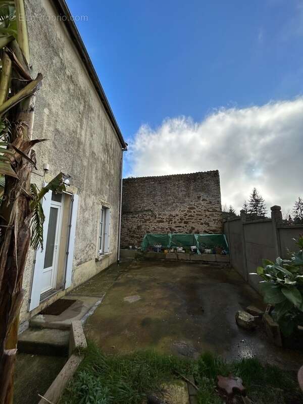 Maison à LA CHATAIGNERAIE