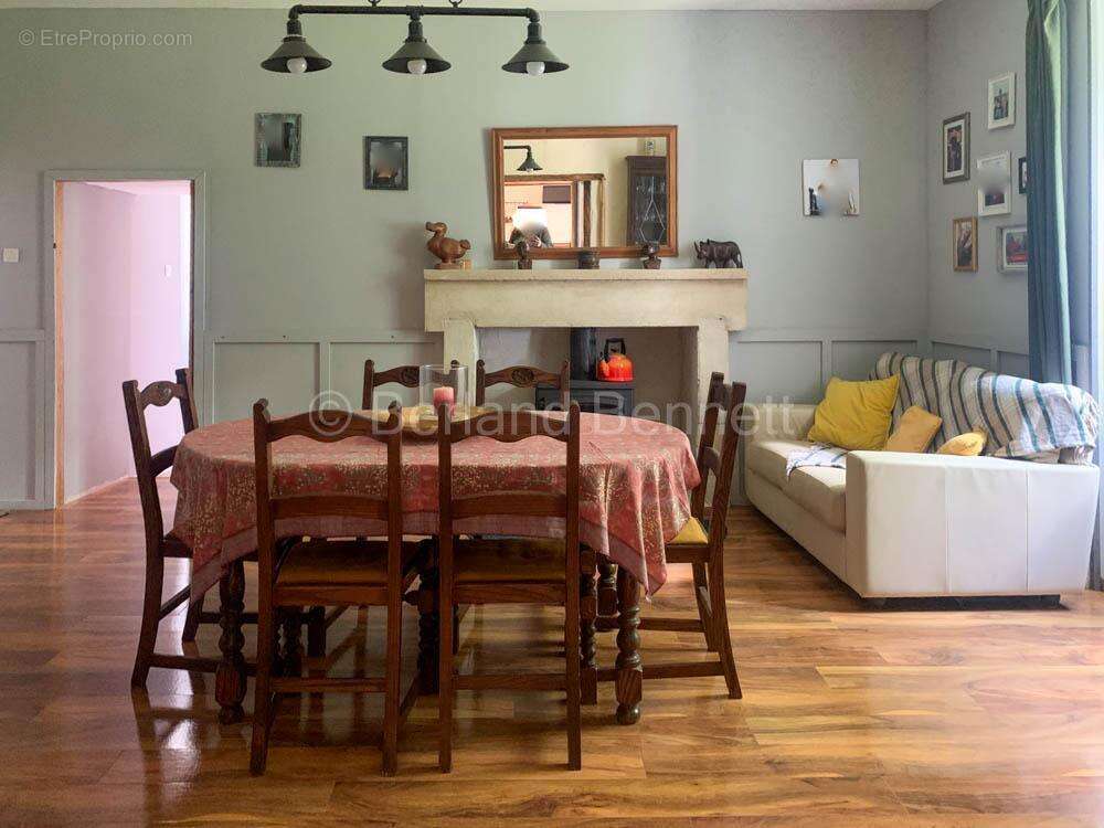 Maison à SAUZE-VAUSSAIS