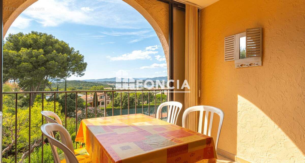 Appartement à SAINT-MANDRIER-SUR-MER