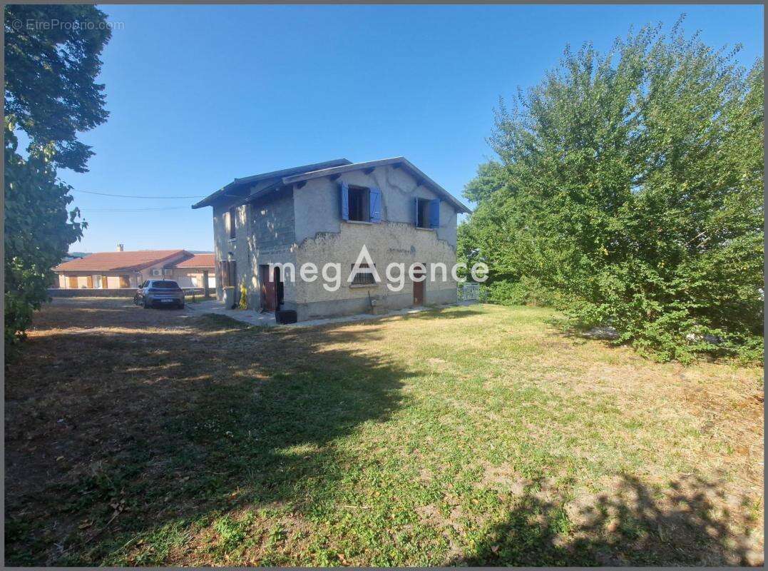 Maison à L&#039;ISLE-D&#039;ABEAU