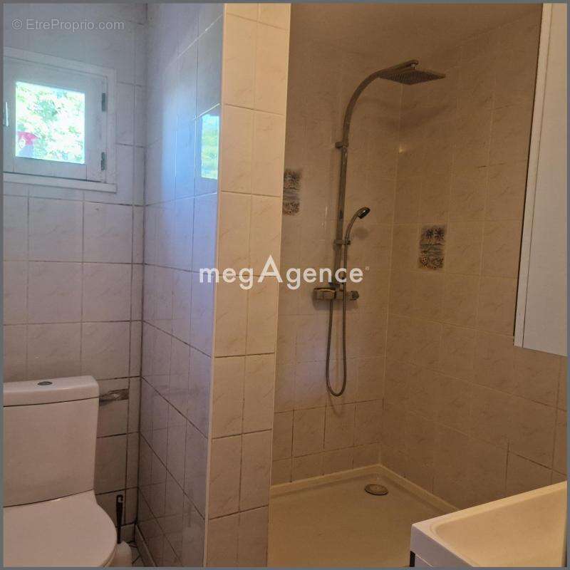 Maison à L&#039;ISLE-D&#039;ABEAU