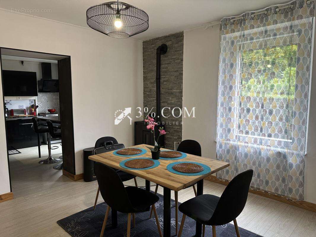 Maison à BROUVELIEURES