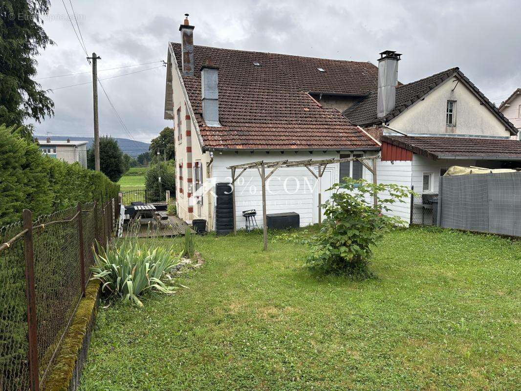 Maison à BROUVELIEURES