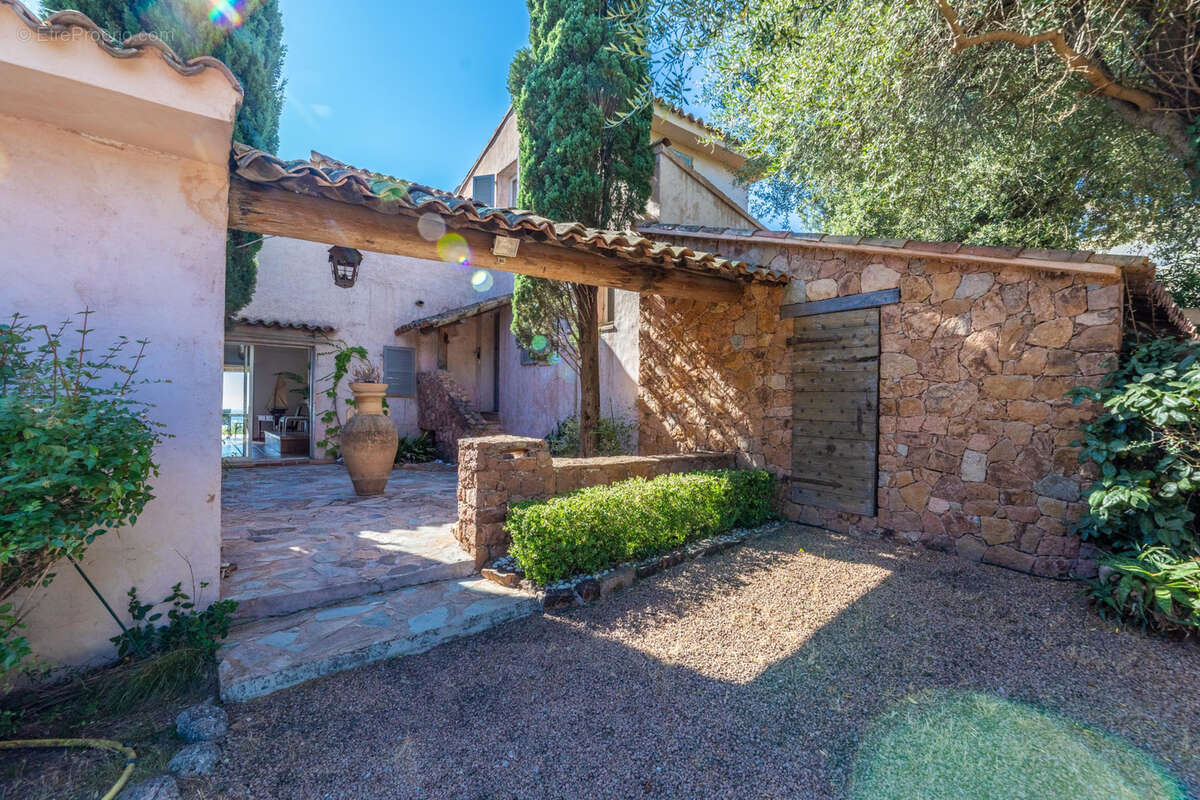 Maison à PORTO-VECCHIO