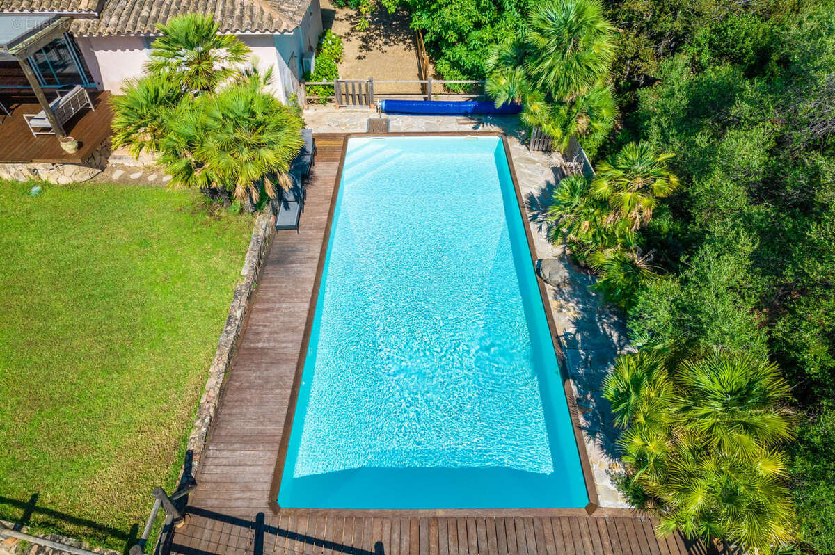 Maison à PORTO-VECCHIO